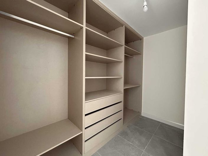 Image No.20-4 Bed Villa for sale