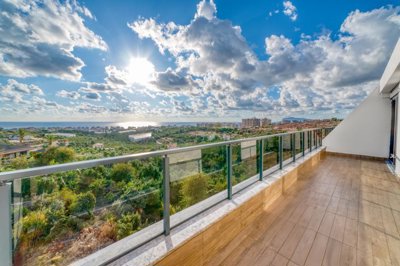 Alanya Duplex Apartment In Kestel For Sale - Roof terrace offering full sea views