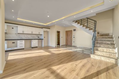 Alanya Duplex Apartment In Kestel For Sale - Light and airy living space