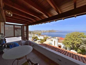 Charming Sea-View Yalikavak Triplex Villa For Sale – Full sea views from the covered terrace