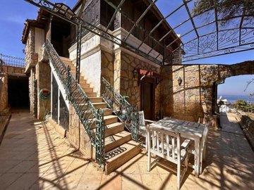 Charming Sea-View Yalikavak Triplex Villa For Sale – Sunny seating terrace