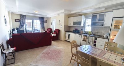 Modern Property For Sale in Mahmutlar, Alanya - Kitchen and lounge