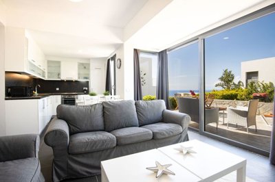 A Serene Duplex Garden Apartment In Bodrum For Sale - Lounge to the kitchen