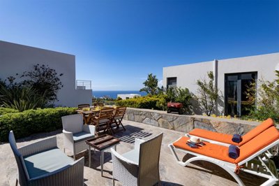 A Serene Duplex Garden Apartment In Bodrum For Sale - Private terrace with sea views