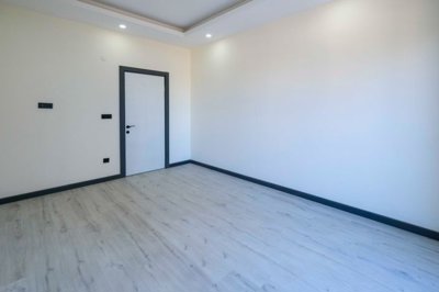 Beautiful Alanya Property For Sale in Mahmutlar - Great size second bedroom