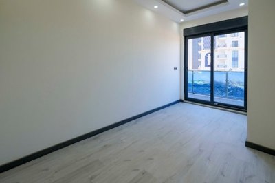 Beautiful Alanya Property For Sale in Mahmutlar - Spacious third bedroom