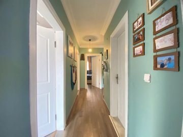 A Beautifully Renovated Apartment For Sale In Didim - Welcoming hallway