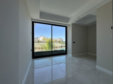 Tranquil Duplex Property For Sale In Alanya – First double bedroom with en-suite