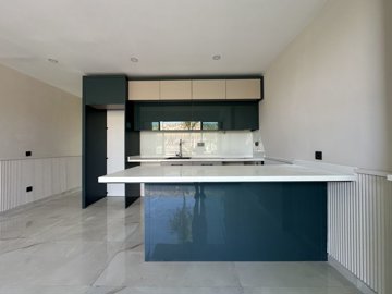 Tranquil Duplex Property For Sale In Alanya – American-style kitchen