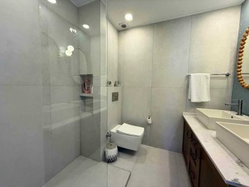 Bodrum Seafront Property For Sale In Kadikalesi - Luxury ensuite shower room