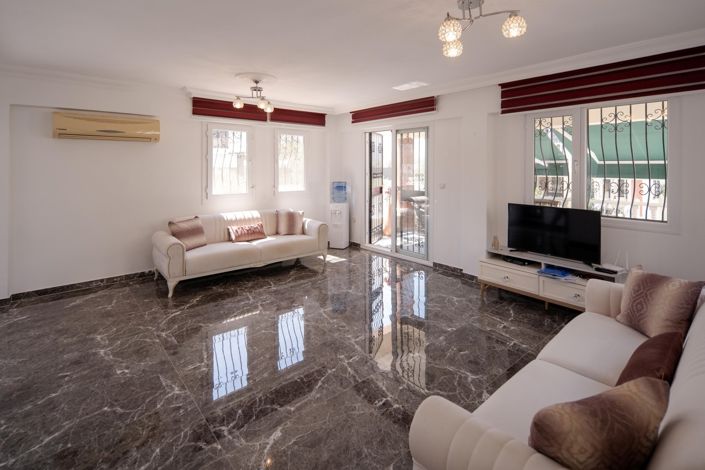 Image No.7-3 Bed Villa for sale