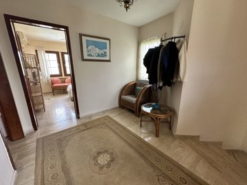 Charming Triplex  Villa For Sale In Dalyan - Entrance hallway