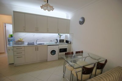 A Great Value Didim Apartment For Sale – Refurbished fully fitted kitchen