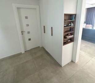 Sea View Property For Sale in Mahmutlar - Apartment's entrance