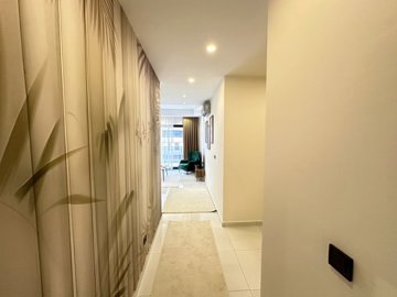 Immaculate Alanya Apartment For Sale In Mahmutlar – Entrance hallway