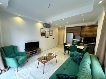 Immaculate Alanya Apartment For Sale In Mahmutlar – Lounge to the kitchen