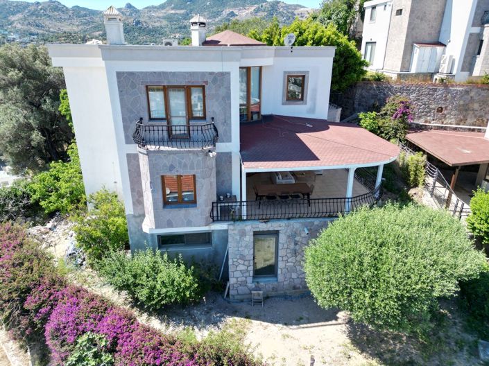 Image No.1-Villa de 6 chambres à vendre à Yalikavak