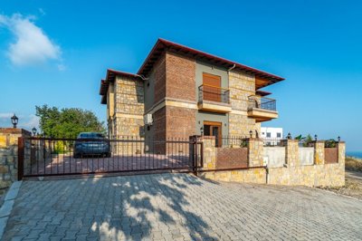 Sensational Alanya Property For Sale - Secure private parking