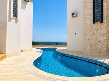 Marina View Didim Property - Communal pool and sun terrace