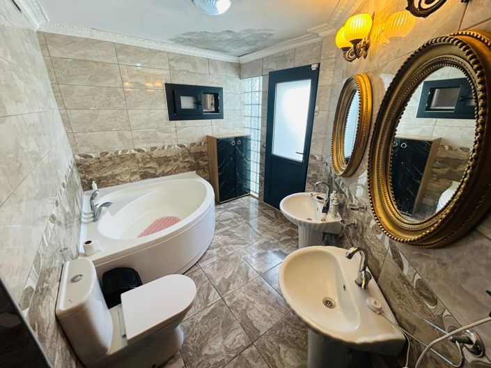 Image No.17-3 Bed Villa for sale