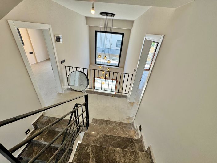 Image No.16-3 Bed Villa for sale