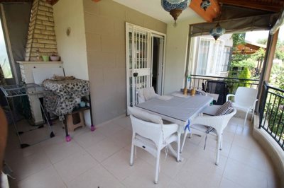 Semi-Detached Triplex Villa For Sale In Fevzipasa, Didim Near Akbuk – Spacious balcony