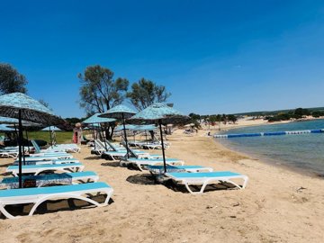 Didim Property Set In A Sought After Complex – Stunning sandy beach