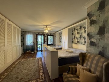 Grand Sea-View Yalikavak Villa For Sale – Ground floor twin double bedroom