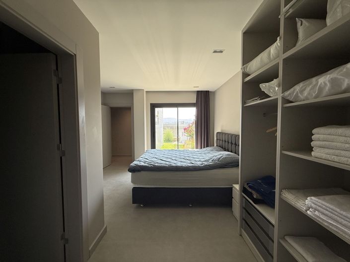 Image No.13-3 Bed Apartment for sale