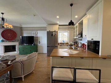 Luxurious Seafront Property For Sale In Kadikalesi, Bodrum - Open-plan living space