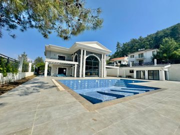 Breathtaking Duplex Villa For Sale In Fethiye - Vast private plot with a pool and annexe