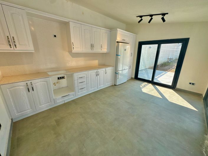 Image No.24-4 Bed Villa for sale