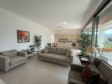 Unmissable Investment Property For Sale In Bodrum - Large lounge and kitchen