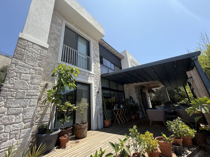 Image No.2-4 Bed Villa for sale