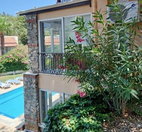 Sprawling Triplex Fethiye Villa For Sale In Ovacik - From the entrance steps to the pool