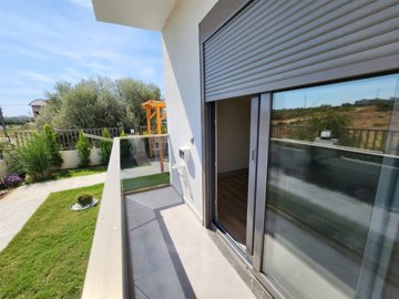 Antalya Investment Property For Sale In Manavgat - Electric blinds on the windows
