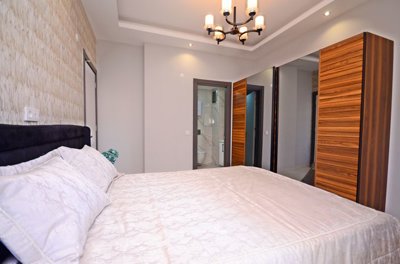 Duplex Garden Apartment For Sale In Alanya - Double bedroom with ensuite