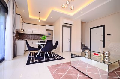 Duplex Garden Apartment For Sale In Alanya - Open-plan living space