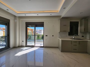 Idyllic Property For Sale In Manavgat, Antalya - Living area with balcony