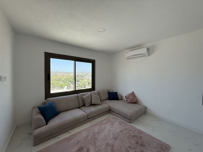 Image No.13-1 Bed Apartment for sale