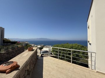Sea And Sunset View Reverse Duplex In Bodrum For Sale - Entrance terrace with sea views