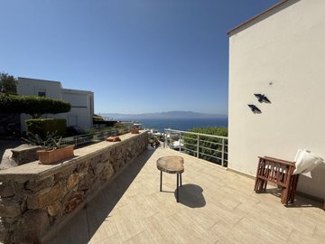 Sea And Sunset View Reverse Duplex In Bodrum For Sale - Terrace with steps leading to the garden