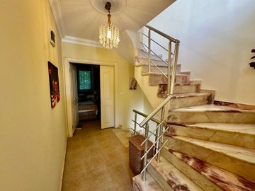 Ready-To-Move Semi-Detached Villa For Sale In Fethiye - First floor landing
