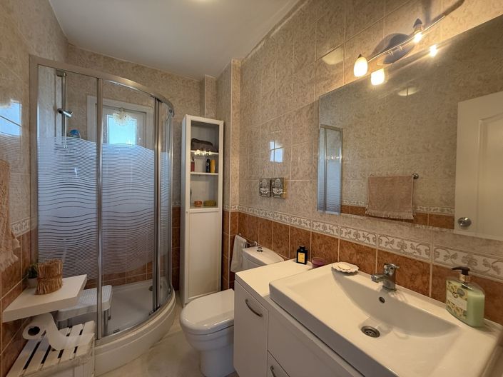 Image No.19-2 Bed Apartment for sale