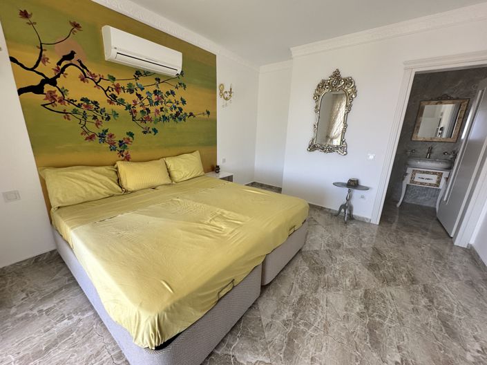 Image No.22-7 Bed Villa for sale