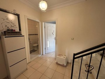 Duplex Apartment For Sale In Hisar, Didim - Entrance hallway