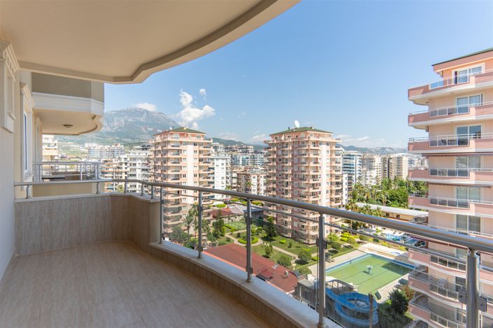 Image No.18-2 Bed Apartment for sale