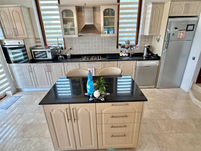 Image No.14-4 Bed Villa for sale