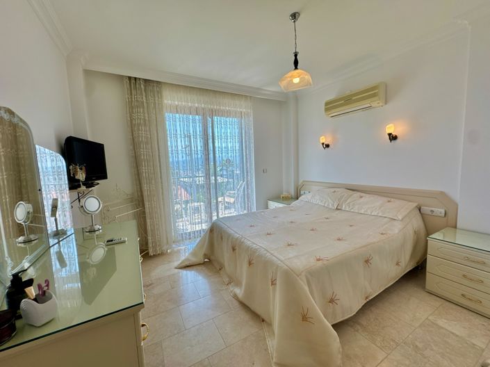 Image No.18-4 Bed Villa for sale