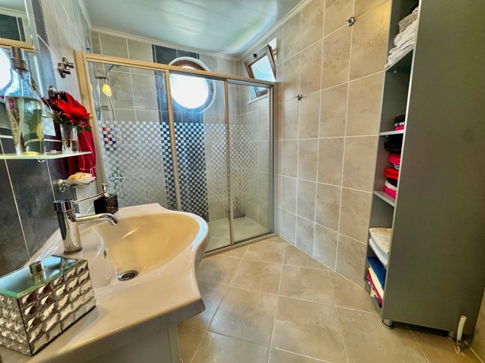 Image No.25-4 Bed Villa for sale